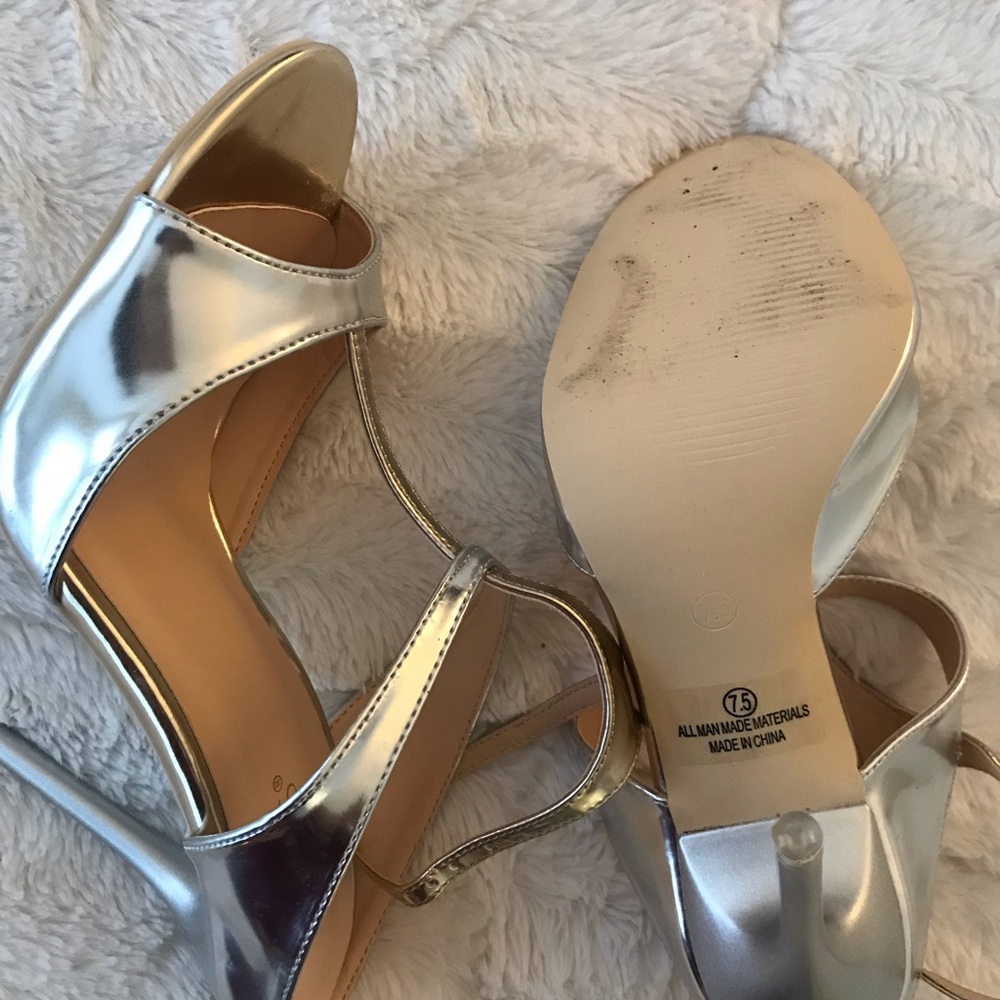Shoes - Picture 3 of 3